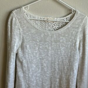 Hollister Women's Large Sweater Lace Back Ivory & Gold Highlights‎ Long Sleeve